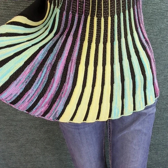 Adore Colorful Loose Knit Top - Picture 11 of 16